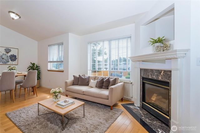 11850 44th Place S, Tukwila, WA 98178