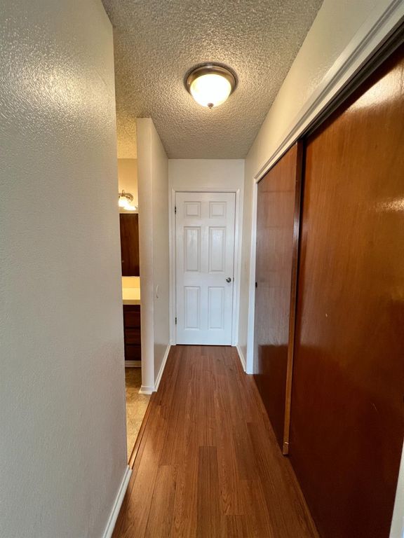 Image 15 of property listing at 4869 E Butler Avenue # 102, Fresno, CA 93727