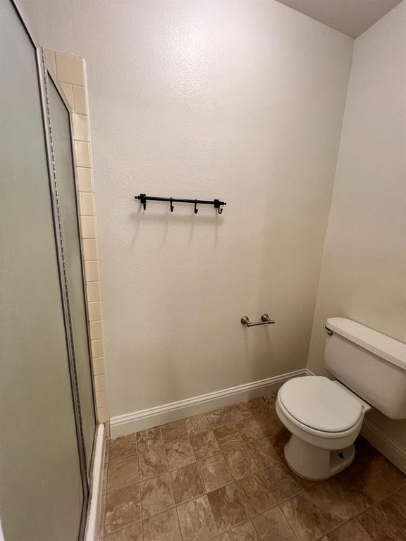 Image 17 of property listing at 4869 E Butler Avenue # 102, Fresno, CA 93727