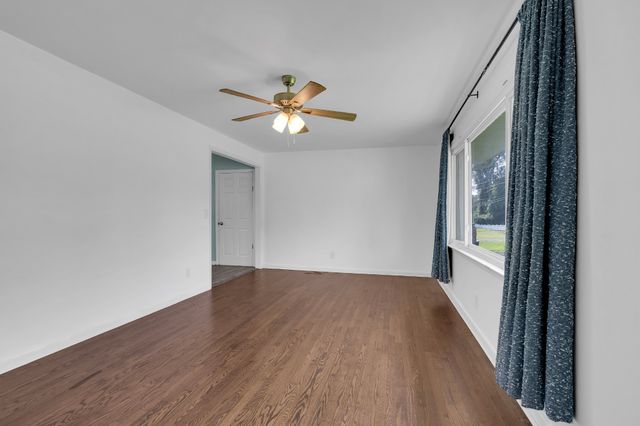 117 Whiteside St, Shelbyville, TN 37160