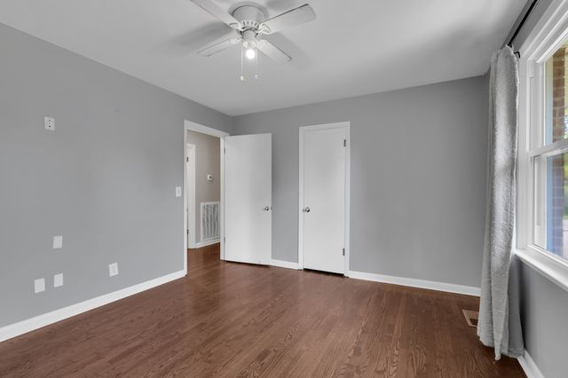 117 Whiteside St, Shelbyville, TN 37160