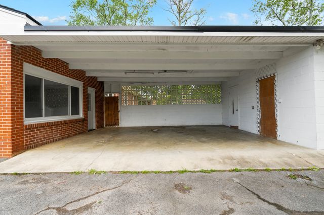 117 Whiteside St, Shelbyville, TN 37160