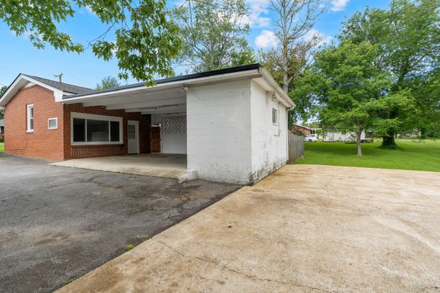 117 Whiteside St, Shelbyville, TN 37160