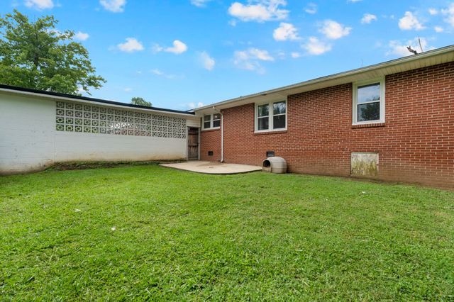 117 Whiteside St, Shelbyville, TN 37160