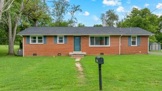 117 Whiteside St, Shelbyville, TN 37160