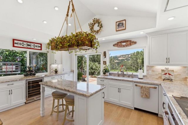 16989 Sara Jane Lane, Morgan Hill, CA 95037