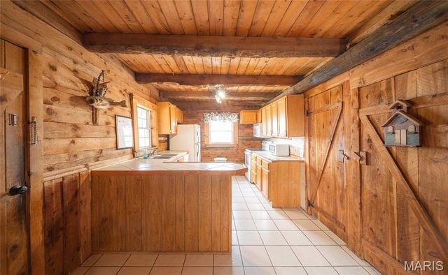 21303 Teardrop Road, Devils Elbow, MO 65457