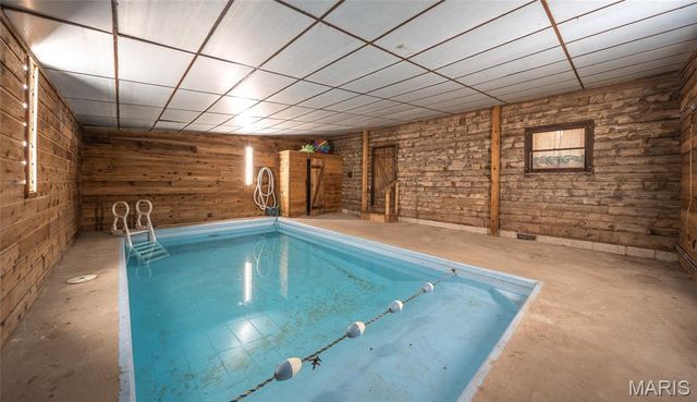 21303 Teardrop Road, Devils Elbow, MO 65457