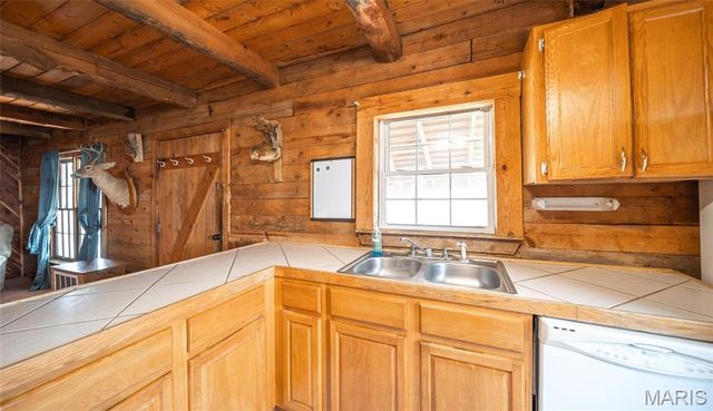 21303 Teardrop Road, Devils Elbow, MO 65457