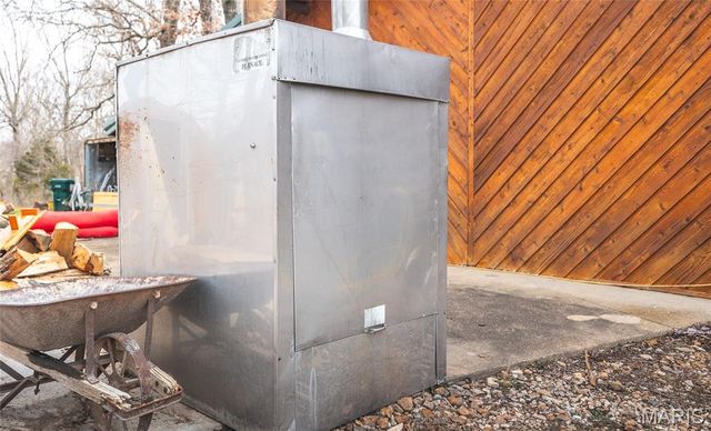 21303 Teardrop Road, Devils Elbow, MO 65457