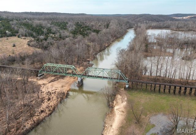 21303 Teardrop Road, Devils Elbow, MO 65457