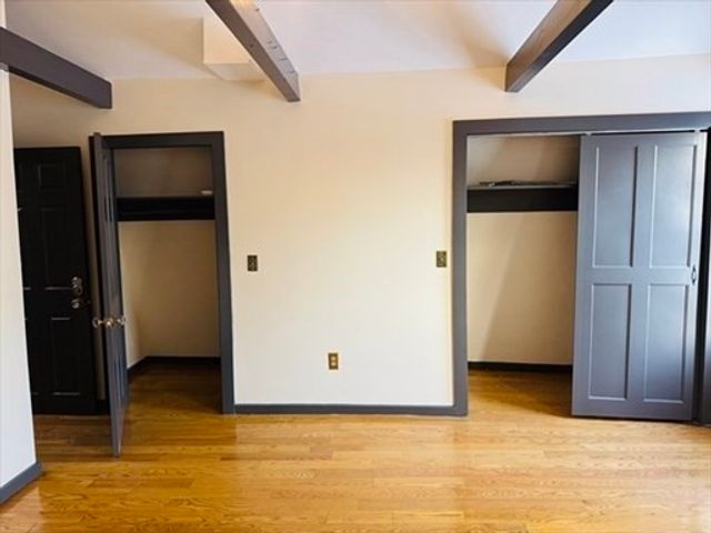 125 Essex St 2, Salem, MA 01970