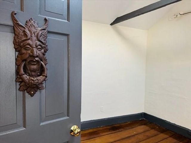 125 Essex St 2, Salem, MA 01970