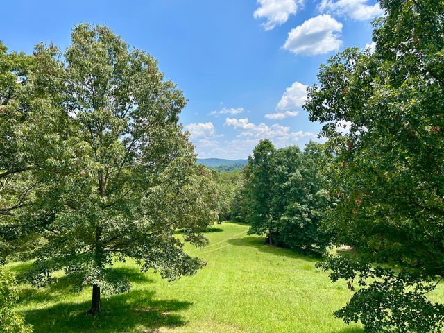 1019 Bridge Hollow Road, Somerset, KY 42503