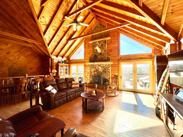 1019 Bridge Hollow Road, Somerset, KY 42503