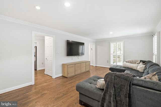 7319 WESTMORE DR, Springfield, VA 22150