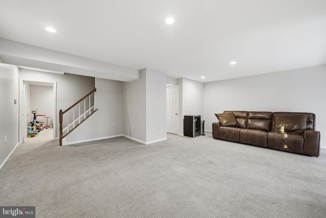 7319 WESTMORE DR, Springfield, VA 22150