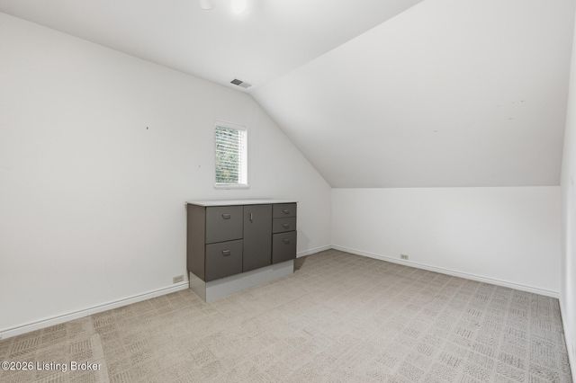 300 Penruth Ave, Louisville, KY 40207
