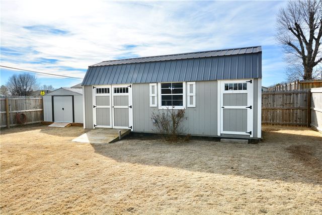 704 McClure Avenue, Lowell, AR 72745