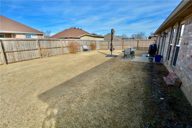 704 McClure Avenue, Lowell, AR 72745