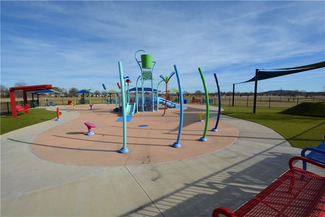 704 McClure Avenue, Lowell, AR 72745