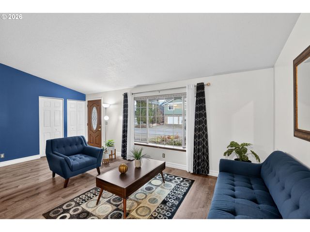 2075 Sw 209TH Ct, Beaverton, OR 97003