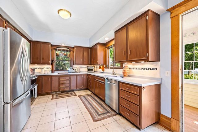 936 MEMORIAL DRIVE, Sturgeon Bay, WI 54235