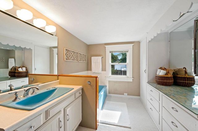 936 MEMORIAL DRIVE, Sturgeon Bay, WI 54235