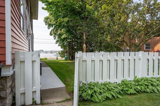 936 MEMORIAL DRIVE, Sturgeon Bay, WI 54235