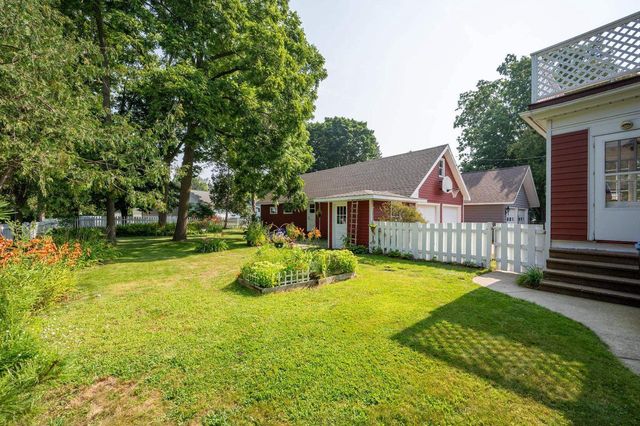 936 MEMORIAL DRIVE, Sturgeon Bay, WI 54235