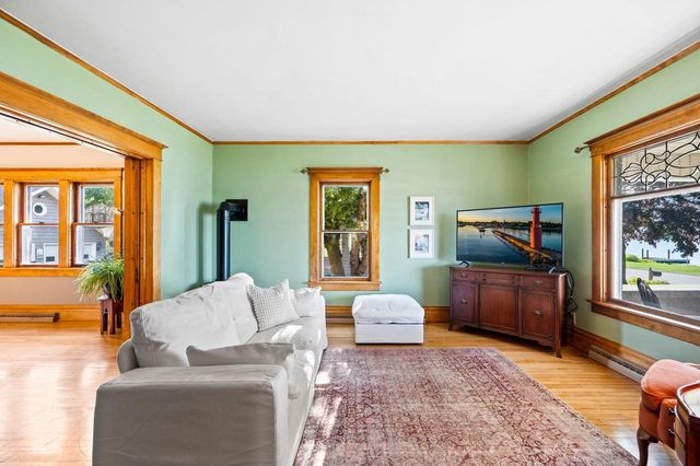 936 MEMORIAL DRIVE, Sturgeon Bay, WI 54235