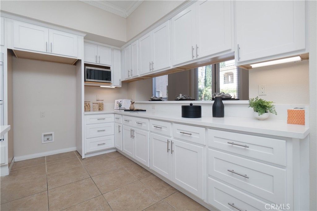 Image 17 of property listing at 495 Ruth, Corona, CA 92879