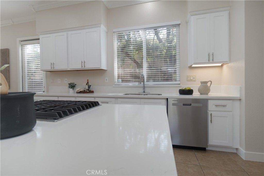 Image 19 of property listing at 495 Ruth, Corona, CA 92879