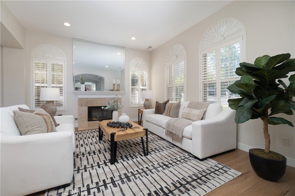 Image 9 of property listing at 495 Ruth, Corona, CA 92879