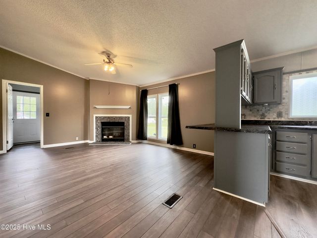 265 Colonial Landing Road SE, Bolivia, NC 28422