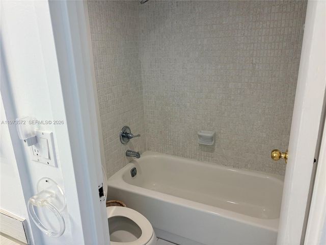 100 Bayview Drive 217, Sunny Isles Beach, FL 33160