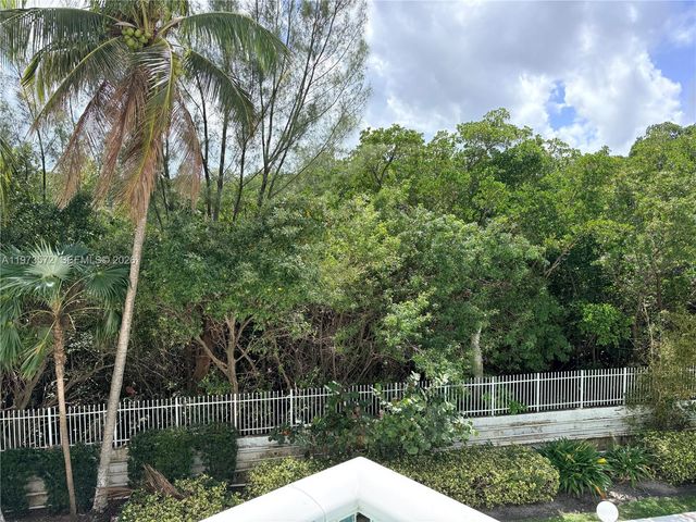 100 Bayview Drive 217, Sunny Isles Beach, FL 33160