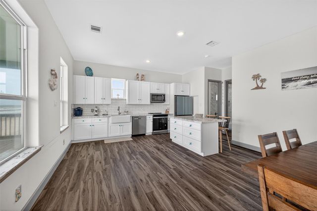 1410 Gulf, Crystal Beach, TX 77650