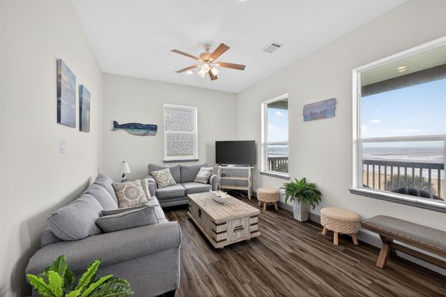 1410 Gulf, Crystal Beach, TX 77650