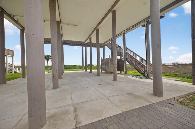 1410 Gulf, Crystal Beach, TX 77650