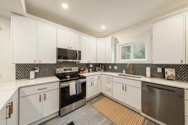 103 Oak Hill Avenue, Delaware, OH 43015