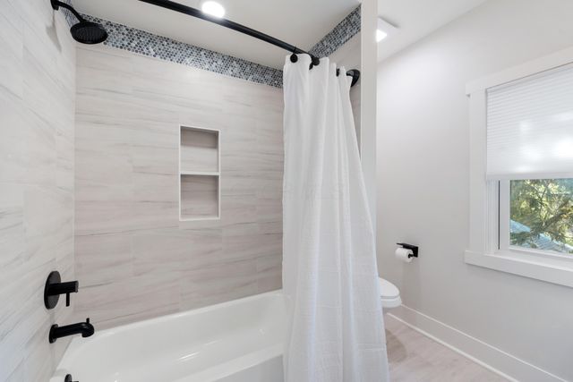 103 Oak Hill Avenue, Delaware, OH 43015