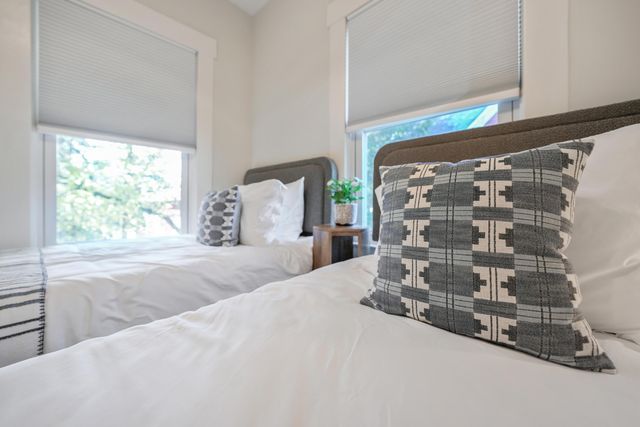 103 Oak Hill Avenue, Delaware, OH 43015