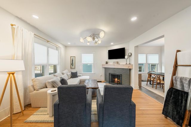 103 Oak Hill Avenue, Delaware, OH 43015