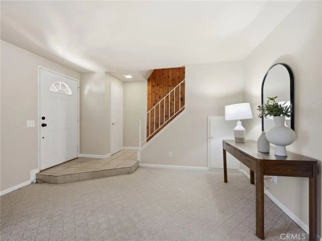 24369 La Glorita, Newhall, CA 91321