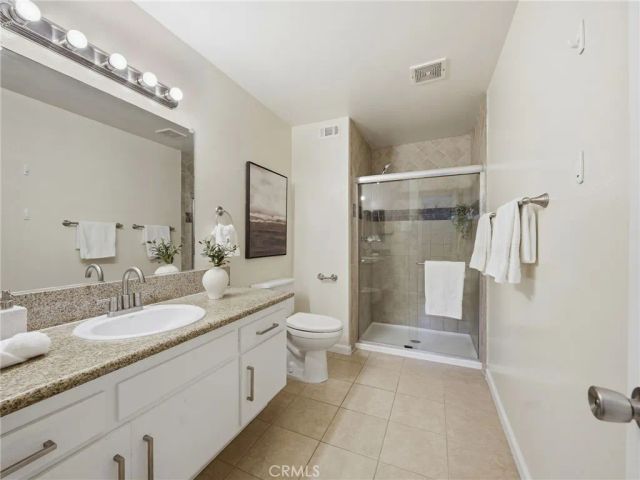 24369 La Glorita, Newhall, CA 91321