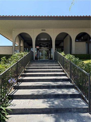 24369 La Glorita, Newhall, CA 91321
