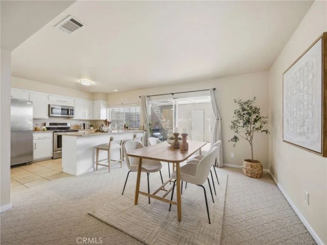 24369 La Glorita, Newhall, CA 91321