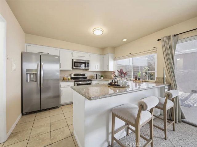 24369 La Glorita, Newhall, CA 91321