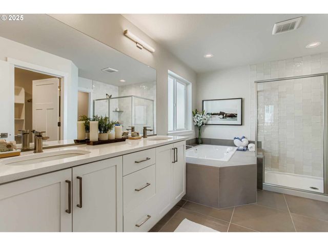 12919 Nw RAMONA Ln A6, Portland, OR 97229
